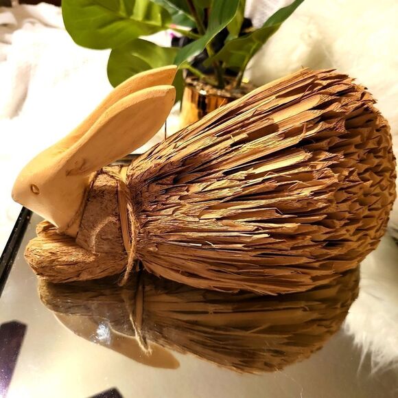 Hand carved wood reeds leaves Tallgrass rabbit - Picture 4 of 5